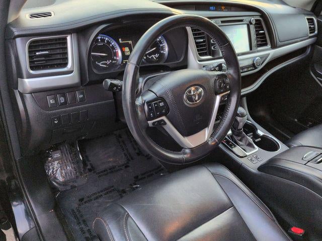 2017 Toyota HIGHLANDER XLE