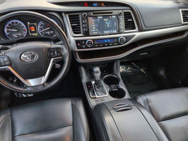2017 Toyota HIGHLANDER XLE