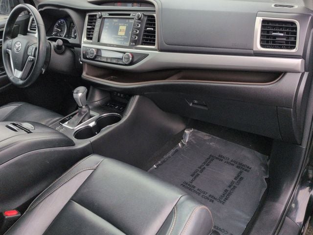 2017 Toyota HIGHLANDER XLE