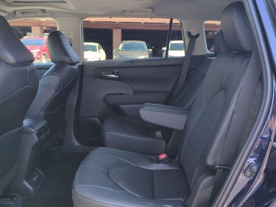2026 Toyota Highlander Hybrid XLE