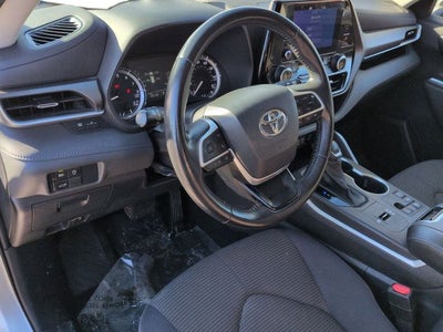 2023 Toyota HIGHLANDER LE