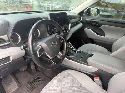 2023 Toyota Highlander LE