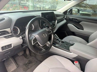 2023 Toyota Highlander LE