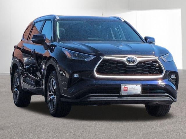2025 Toyota HIGHLANDER XLE