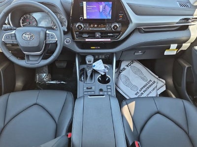 2026 Toyota Highlander XLE