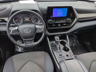 2024 Toyota HIGHLANDER LE