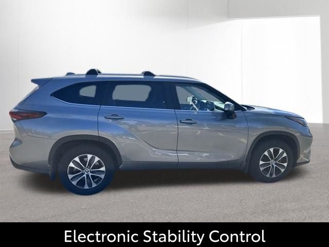 2025 Toyota Highlander XLE