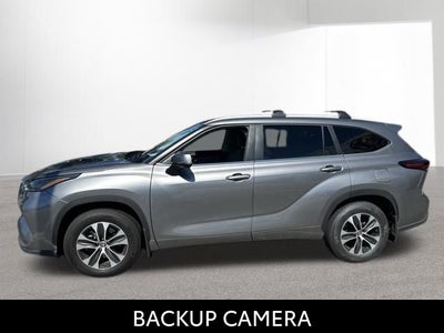 2025 Toyota Highlander XLE