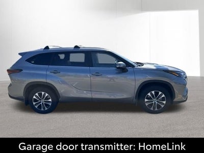2025 Toyota Highlander XLE
