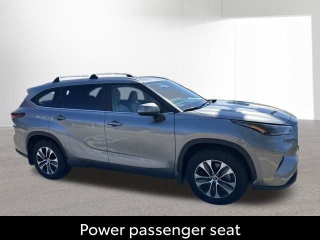 2025 Toyota Highlander XLE
