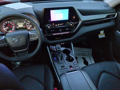 2026 Toyota HIGHLANDER XLE