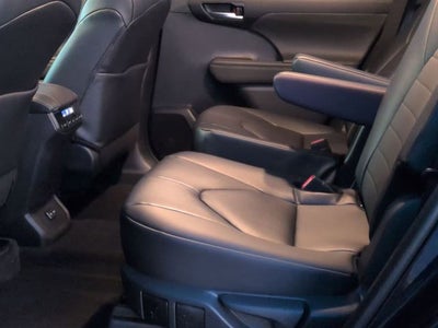 2026 Toyota HIGHLANDER XLE