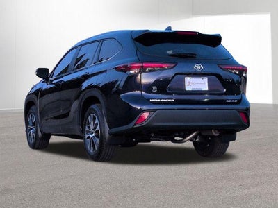 2026 Toyota HIGHLANDER XLE