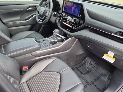 2026 Toyota Highlander XSE