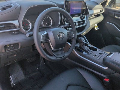 2026 Toyota HIGHLANDER XLE