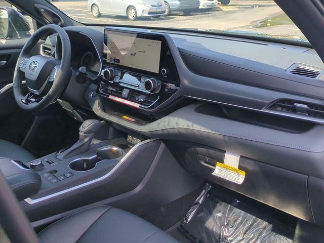 2026 Toyota Highlander XSE