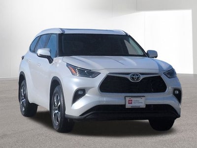 2026 Toyota HIGHLANDER XLE