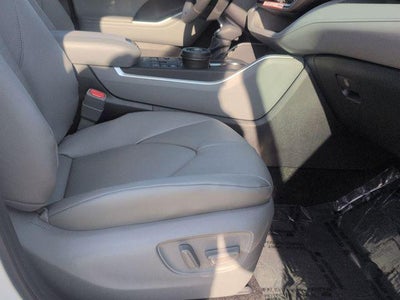 2026 Toyota HIGHLANDER XLE