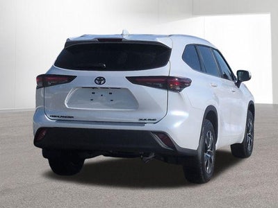 2026 Toyota HIGHLANDER XLE