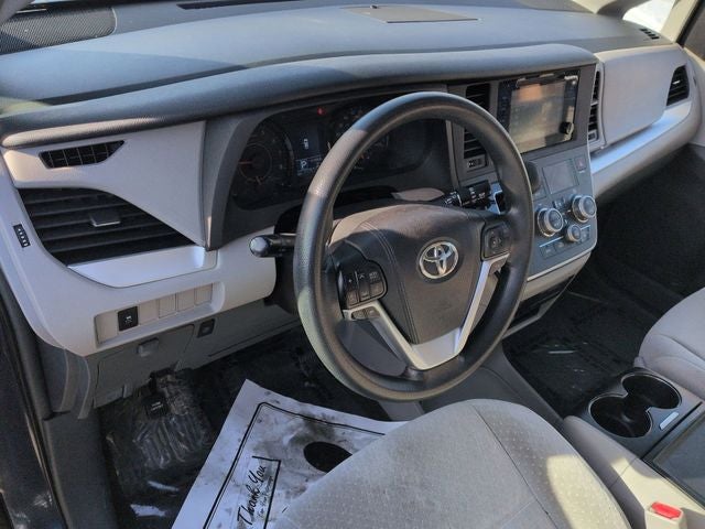 2015 Toyota SIENNA LE 3.5L LE 8 Passenger