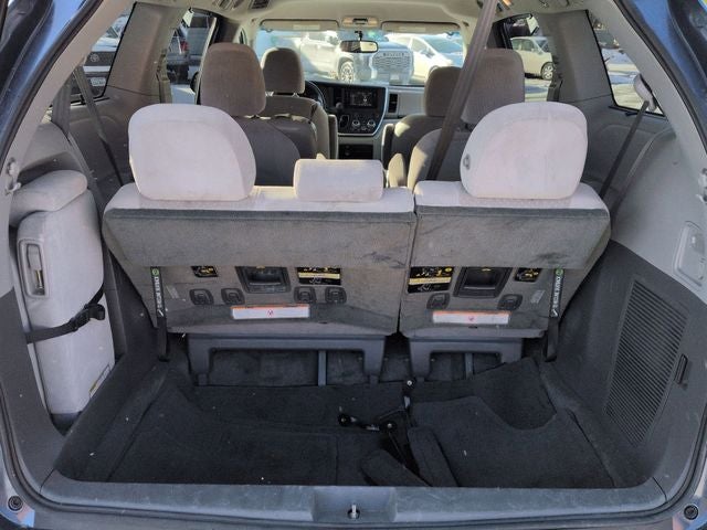 2015 Toyota SIENNA LE 3.5L LE 8 Passenger