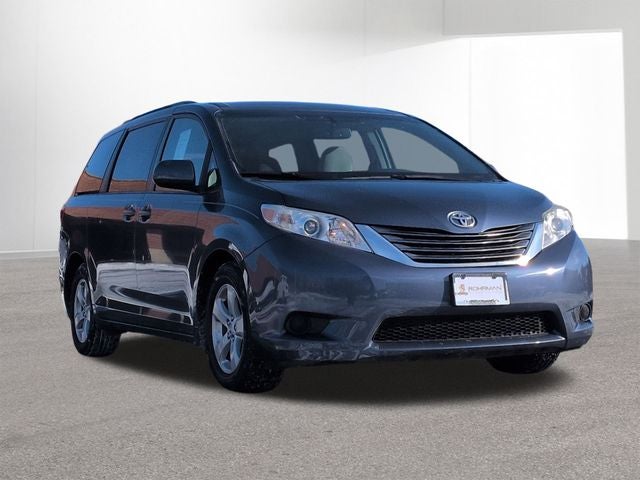 2015 Toyota SIENNA LE 3.5L LE 8 Passenger
