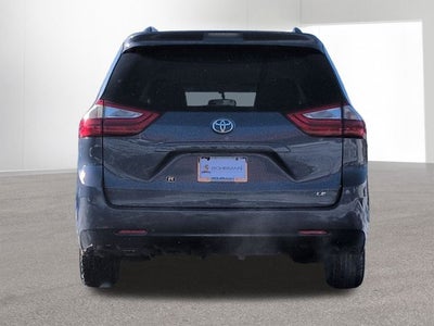 2015 Toyota SIENNA LE 3.5L LE 8 Passenger