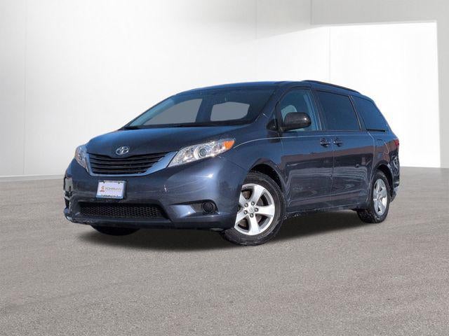 2015 Toyota SIENNA LE 3.5L LE 8 Passenger