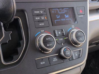 2015 Toyota SIENNA LE 3.5L LE 8 Passenger