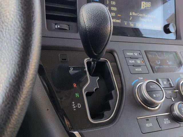 2015 Toyota SIENNA LE 3.5L LE 8 Passenger