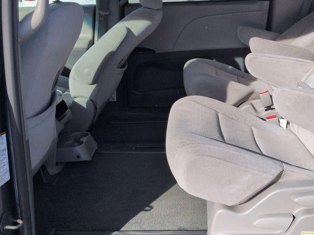 2015 Toyota SIENNA LE 3.5L LE 8 Passenger