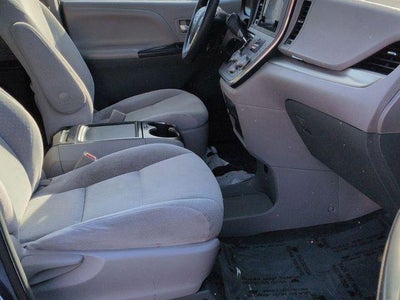 2015 Toyota SIENNA LE 3.5L LE 8 Passenger