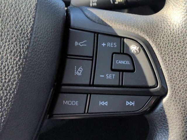 2024 Toyota SIENNA LE LE 8 Passenger