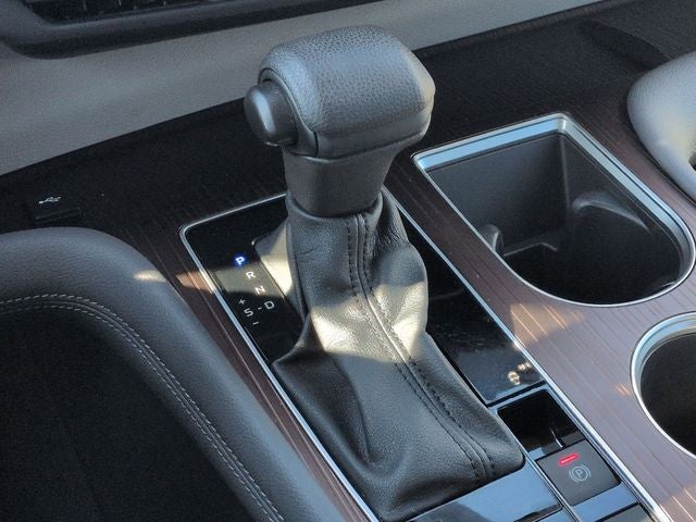 2024 Toyota SIENNA LE LE 8 Passenger