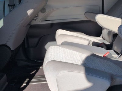 2024 Toyota SIENNA LE LE 8 Passenger