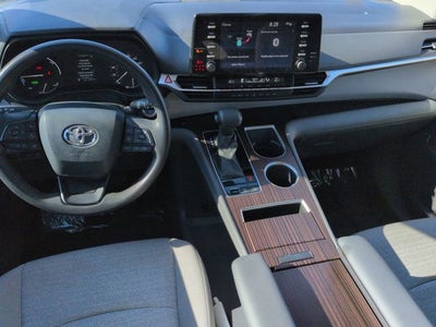 2024 Toyota SIENNA LE LE 8 Passenger