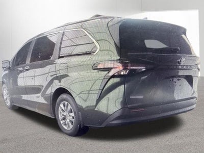 2024 Toyota Sienna LE 8 Passenger