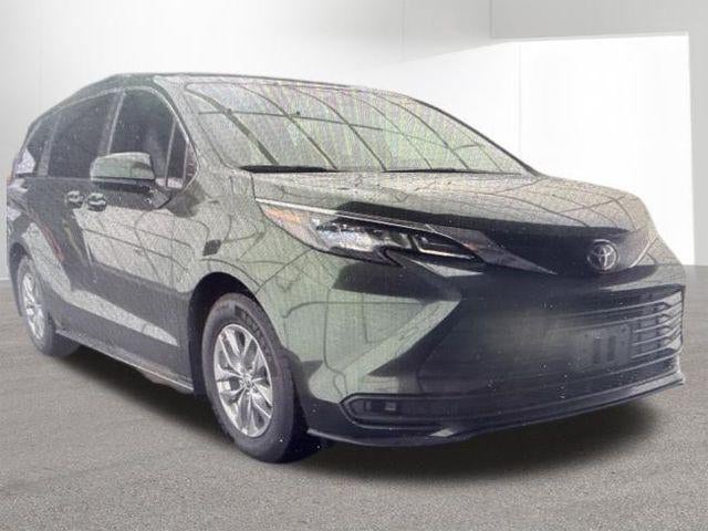 2024 Toyota SIENNA LE LE 8 Passenger