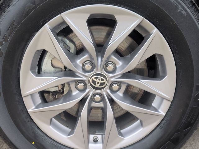 2023 Toyota SIENNA LE LE 8 Passenger