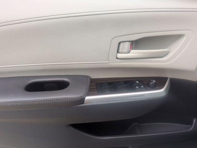 2023 Toyota SIENNA LE LE 8 Passenger