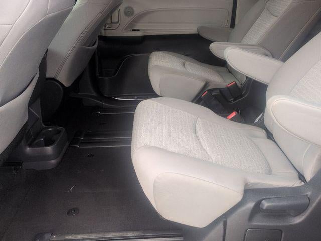 2023 Toyota SIENNA LE LE 8 Passenger
