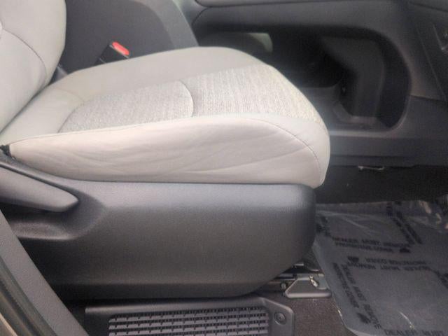 2023 Toyota SIENNA LE LE 8 Passenger