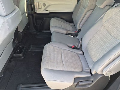 2025 Toyota Sienna LE 8 Passenger