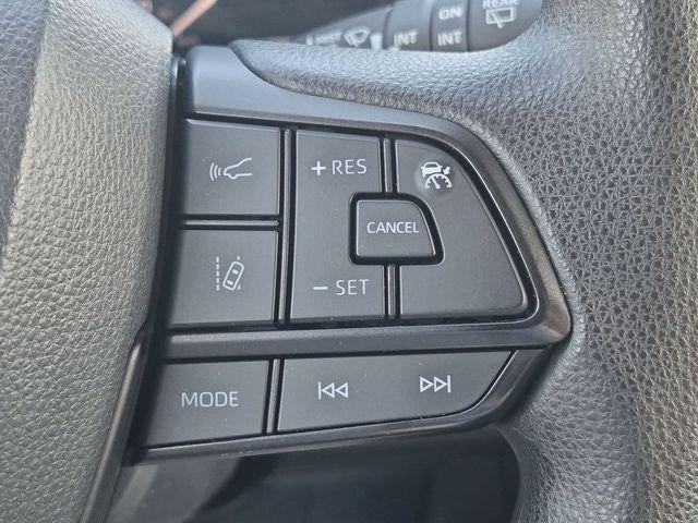 2025 Toyota Sienna LE 8 Passenger