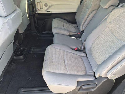 2025 Toyota Sienna LE 8 Passenger