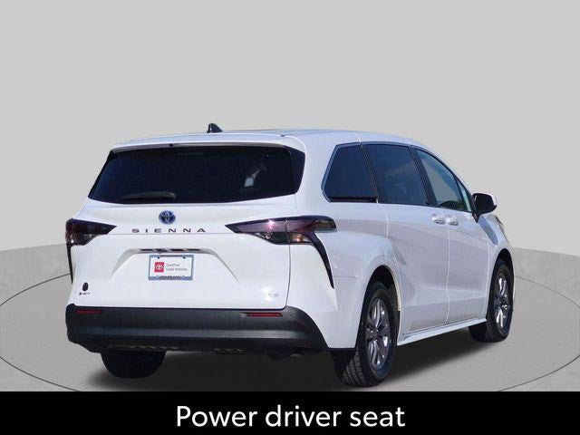 2025 Toyota Sienna LE 8 Passenger