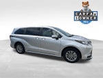 2025 Toyota Sienna LE 8 Passenger