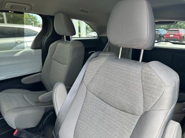 2025 Toyota Sienna LE 8 Passenger