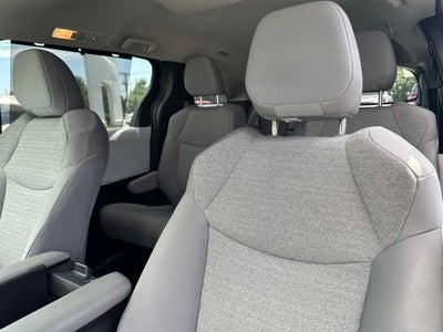 2025 Toyota Sienna LE 8 Passenger