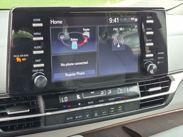 2024 Toyota Sienna LE 8 Passenger